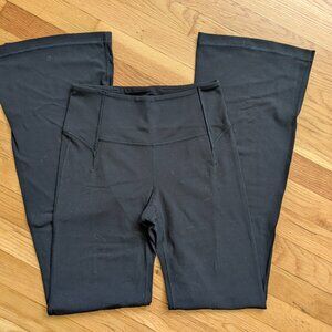 Lululemon Groove Super-High-Rise Split-Hem Flare Pant *Nulu Sz 6